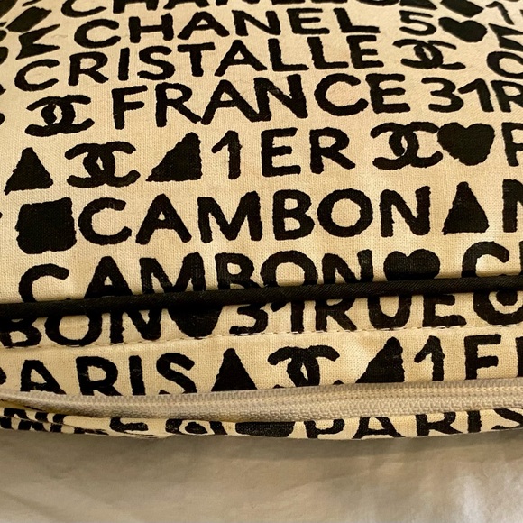 Chanel 31 Rue Cambon Cosmetic Pouch - Picture 4 of 6